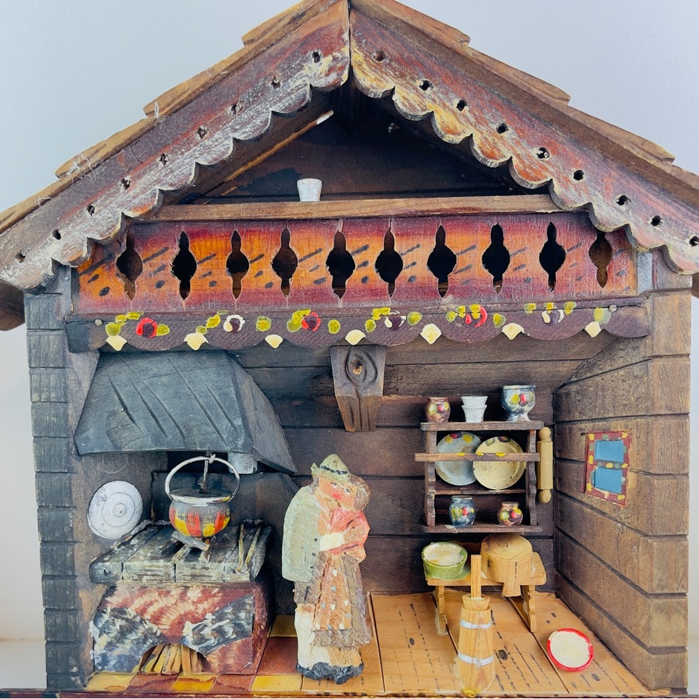 Vintage handcrafted Anri Diorama Made in Italy Cottagecore Chalet Décor Grams - Picture 2 of 13